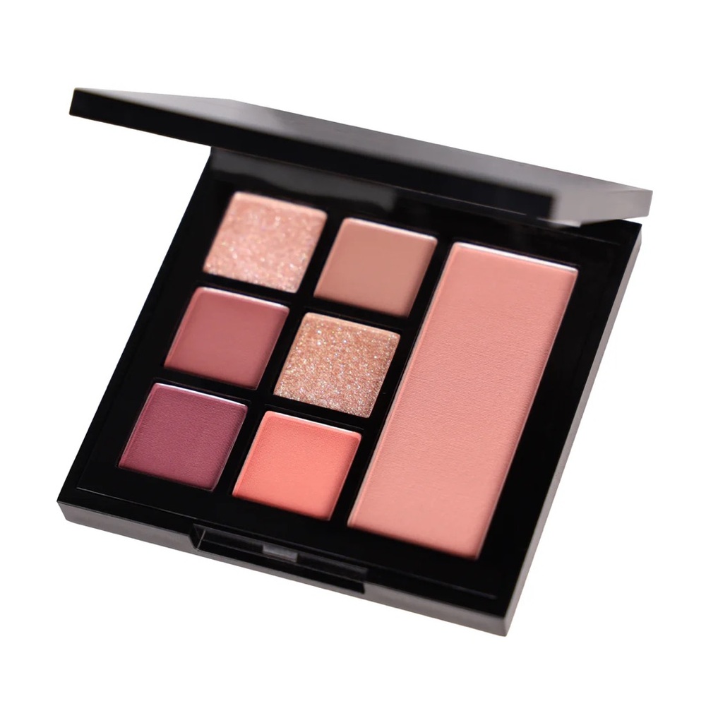 Cheek and Eyeshadow Palette with Pink and Peach Tones